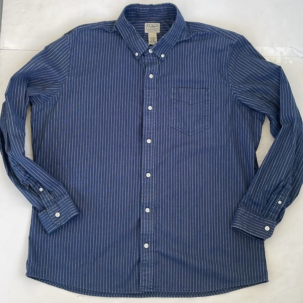 L.L. Bean Blue Casual Button Down Striped Shirt with Slightly Fitted Fit XL